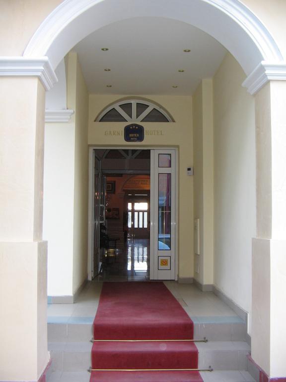 Garni Hotel Pbg スボティツァ エクステリア 写真